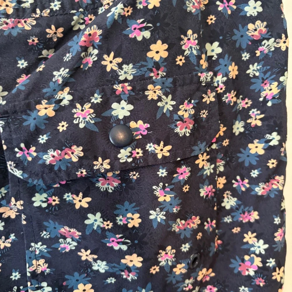 Marine Layer Men's Navy Floral Swim Trunks in Size M Beach